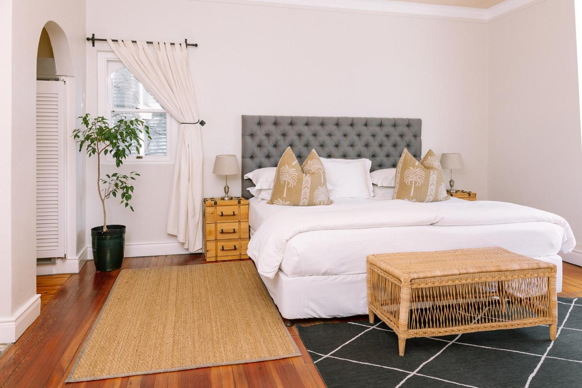 โอแบร์ณ เบอร์กันดี Hotel เฮอร์มานุส ภายนอก รูปภาพ
